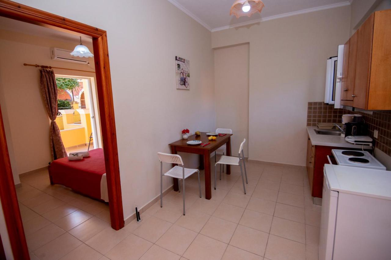 John Apartments First Floor Roda  Extérieur photo